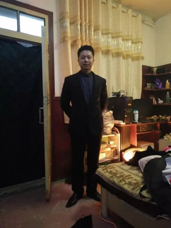 亮亮的第一张照片--苏州相亲服务中心