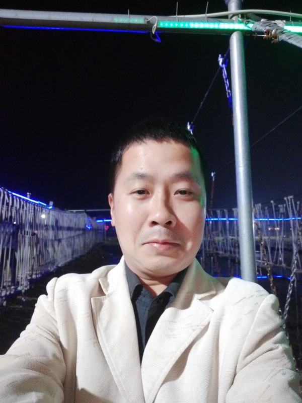 阿峰的第一张照片--苏州相亲服务中心