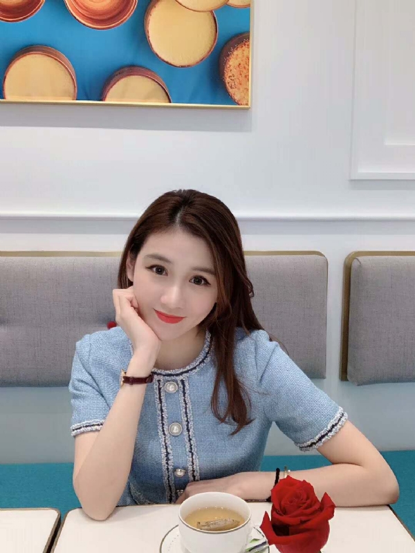 Emily的第二张照片--苏州相亲服务中心