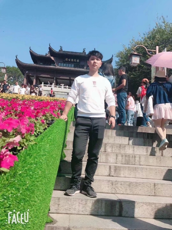 坦然的第二张照片--苏州相亲服务中心