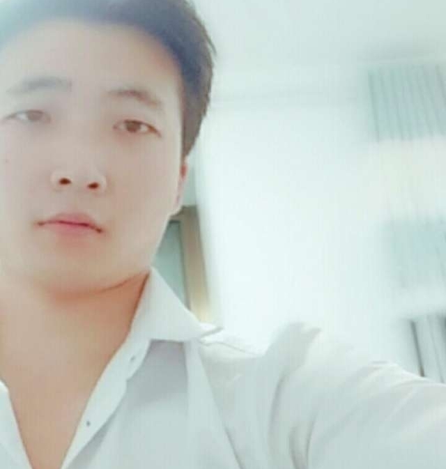 华英雄的第一张照片--苏州相亲服务中心