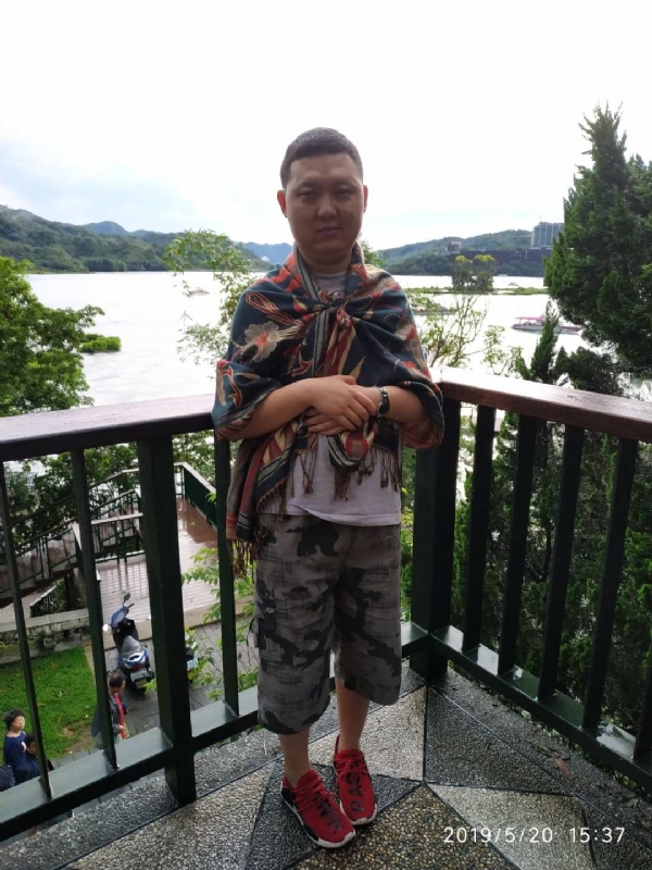 爱情里的俩个人的第一张照片--苏州相亲服务中心