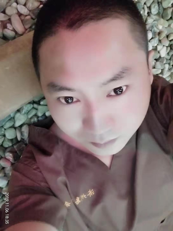红枫叶的第一张照片--苏州相亲服务中心