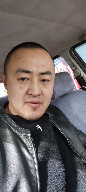 精神九哥的第一张照片--苏州相亲服务中心