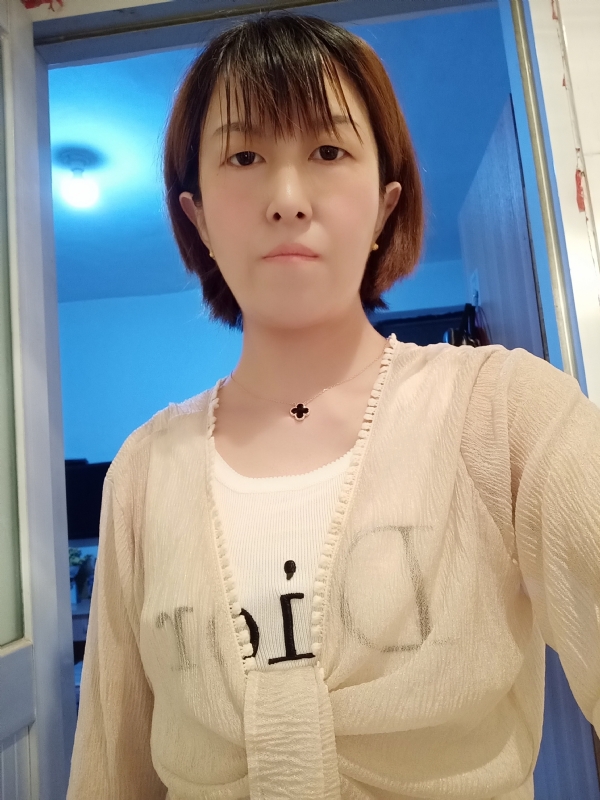 芬儿的第一张照片--苏州相亲服务中心