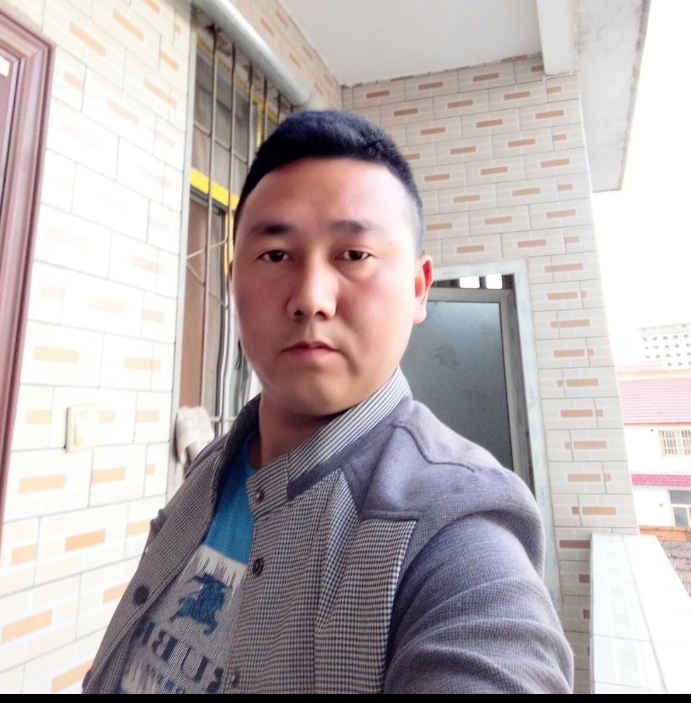 帅帅的大叔的第一张照片--苏州相亲服务中心