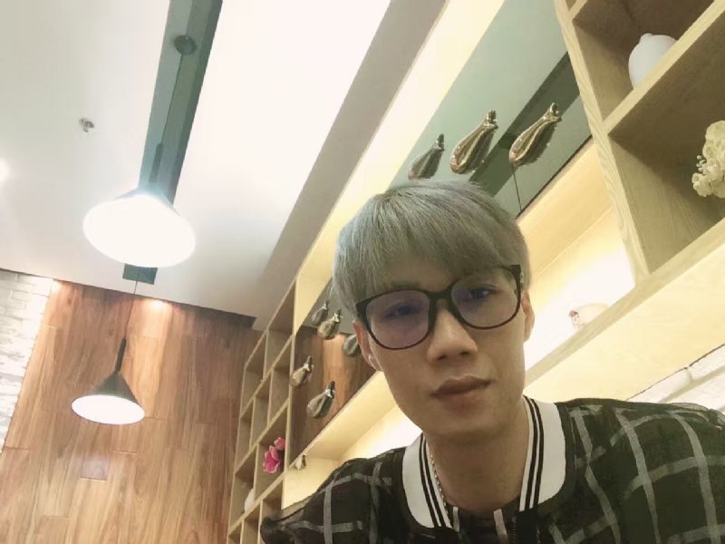 黄峰的第一张照片--苏州相亲服务中心
