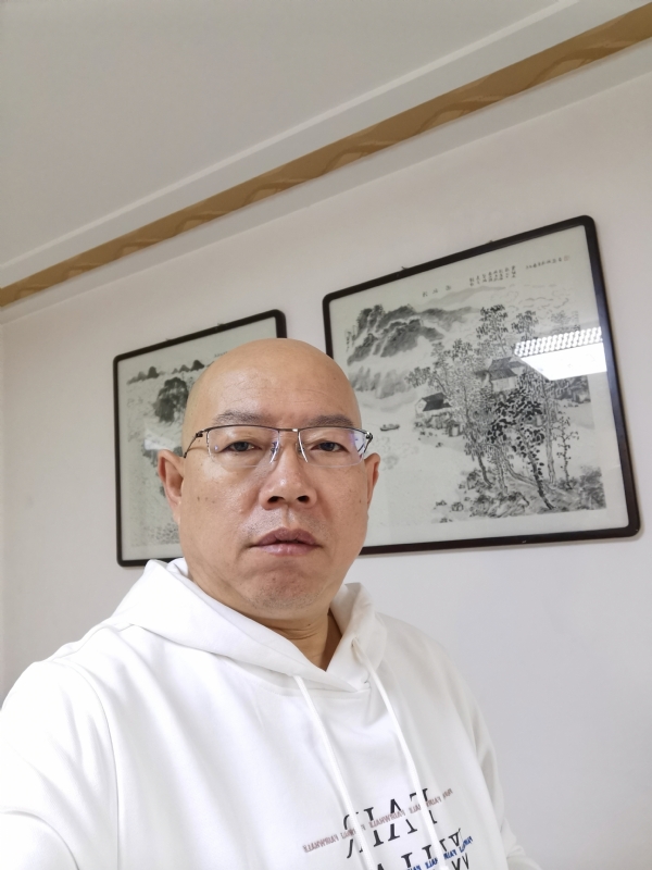 光头博士的第一张照片--苏州相亲服务中心