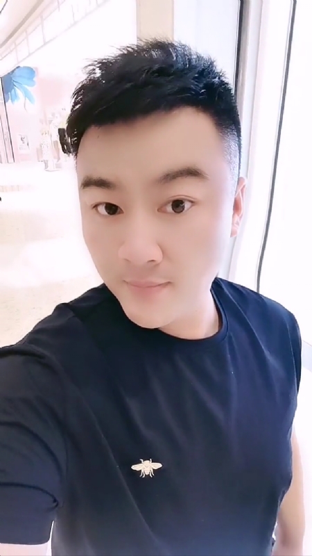 微风徐徐的第二张照片--苏州相亲服务中心