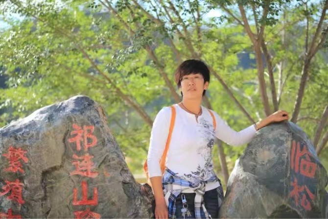 弱水河边青春草的第一张照片--苏州相亲服务中心