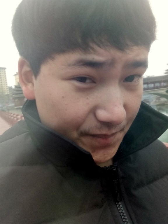 侗族青年作家超超的第二张照片--苏州相亲服务中心