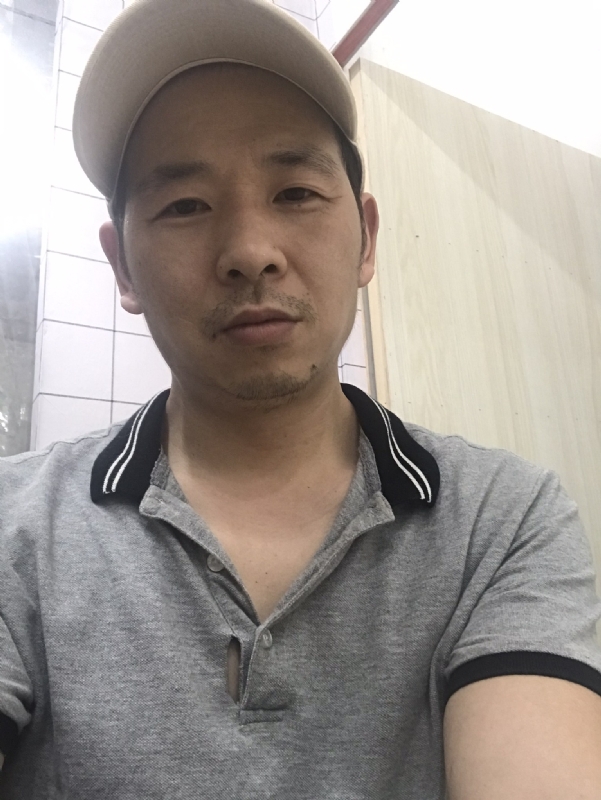 老何的第一张照片--苏州相亲服务中心