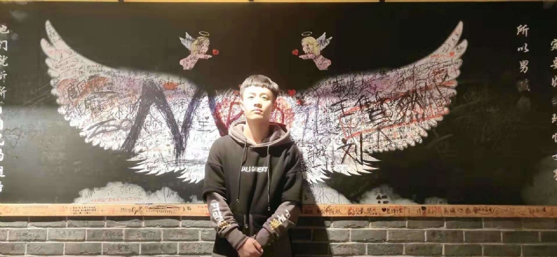 水彩画师的第一张照片--苏州相亲服务中心