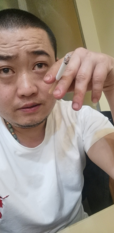 孤独的螃蟹的第一张照片--苏州相亲服务中心