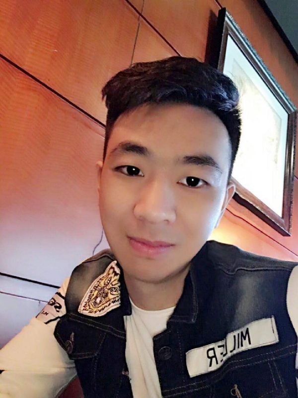 滞后的微笑的第三张照片--苏州相亲服务中心