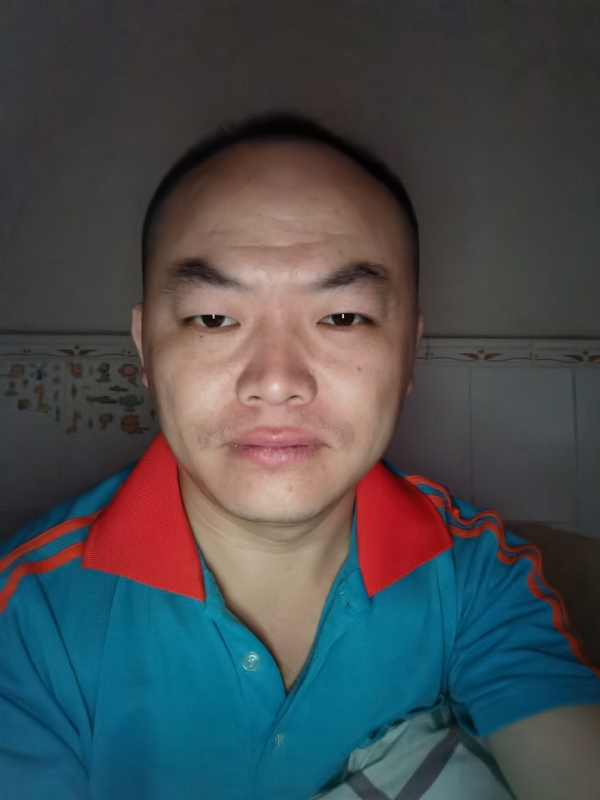 与子携老的第三张照片--苏州相亲服务中心