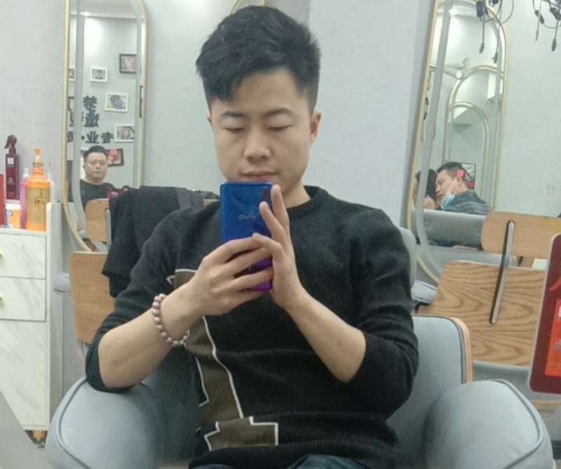 无法自拔的第一张照片--苏州相亲服务中心