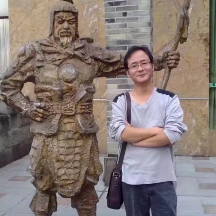 孤狼的第三张照片--苏州相亲服务中心