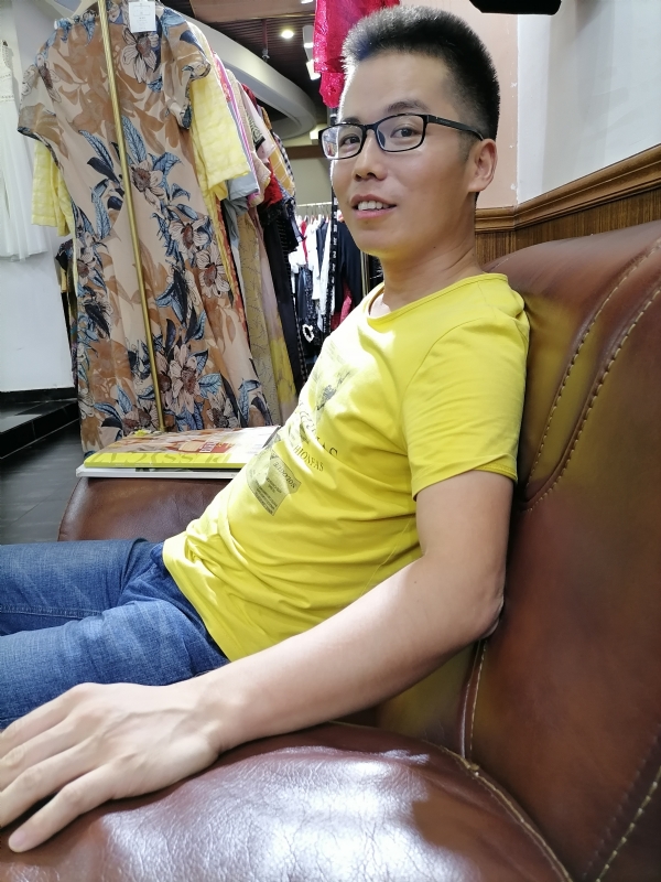 汪顺鹏的第一张照片--苏州相亲服务中心