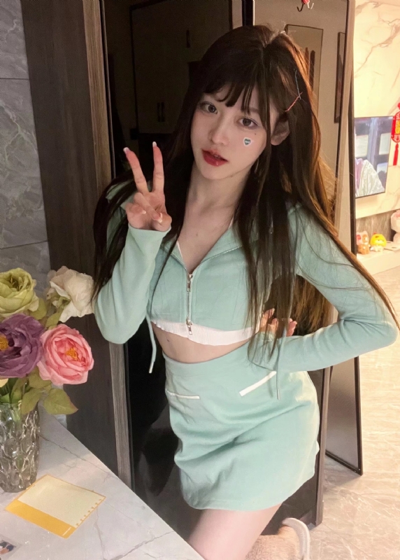 丹Dan的第一张照片--苏州相亲服务中心