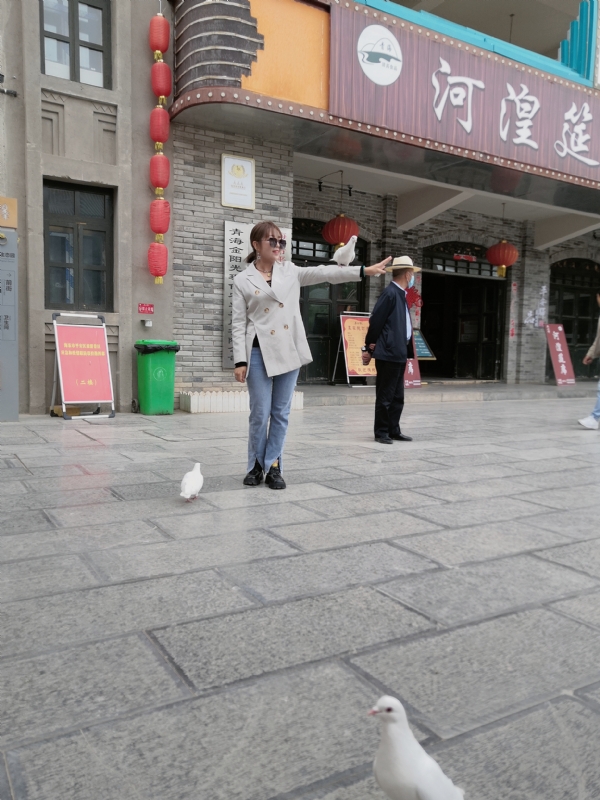 艳艳的第一张照片--苏州相亲服务中心