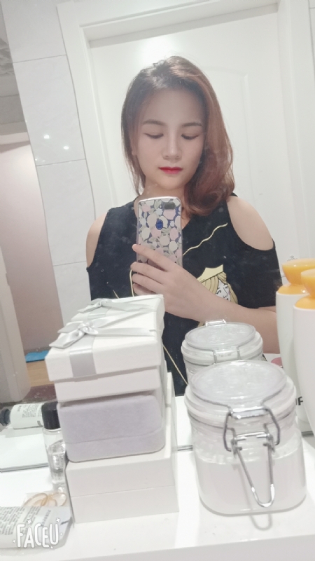 刘莲酥的第四张照片--苏州相亲服务中心
