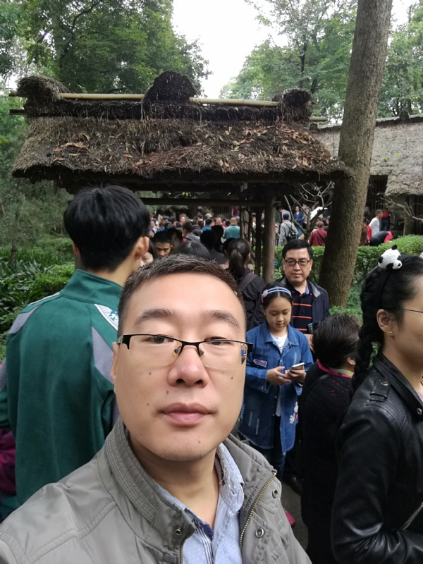 撑起一片天的第一张照片--苏州相亲服务中心