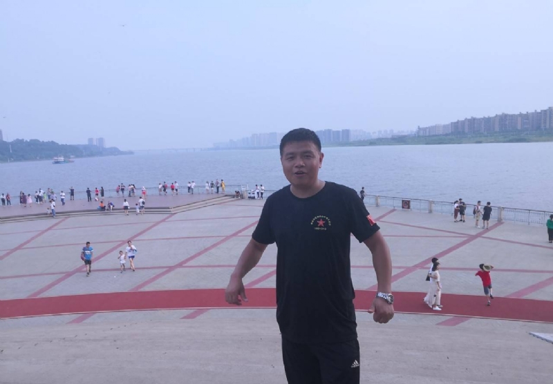 曾经心疼的我的第一张照片--苏州相亲服务中心