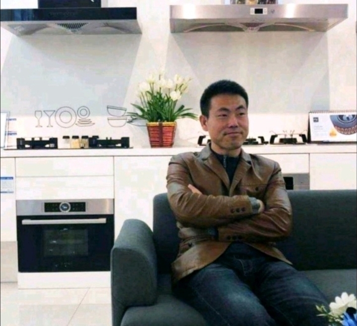 奋斗的执着的第一张照片--苏州相亲服务中心