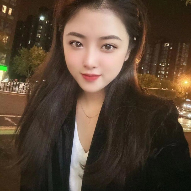 爱笑的微微的第一张照片--苏州相亲服务中心