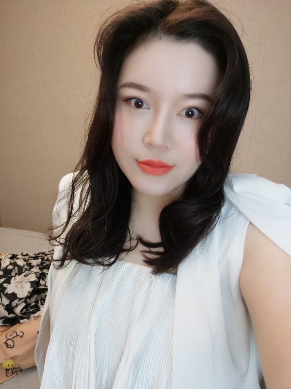 璐璐的第一张照片--苏州相亲服务中心