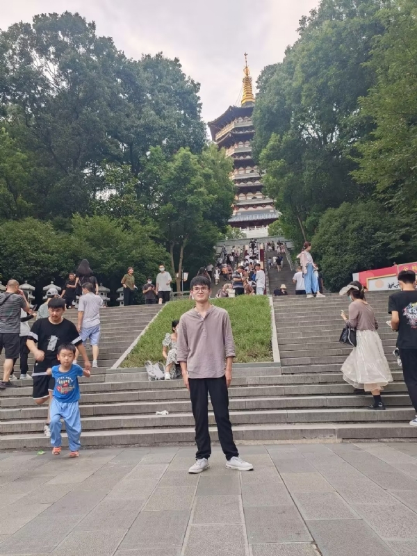 阳光男孩的第五张照片--苏州相亲服务中心