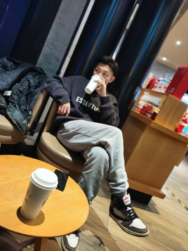 LAZY的第一张照片--苏州相亲服务中心