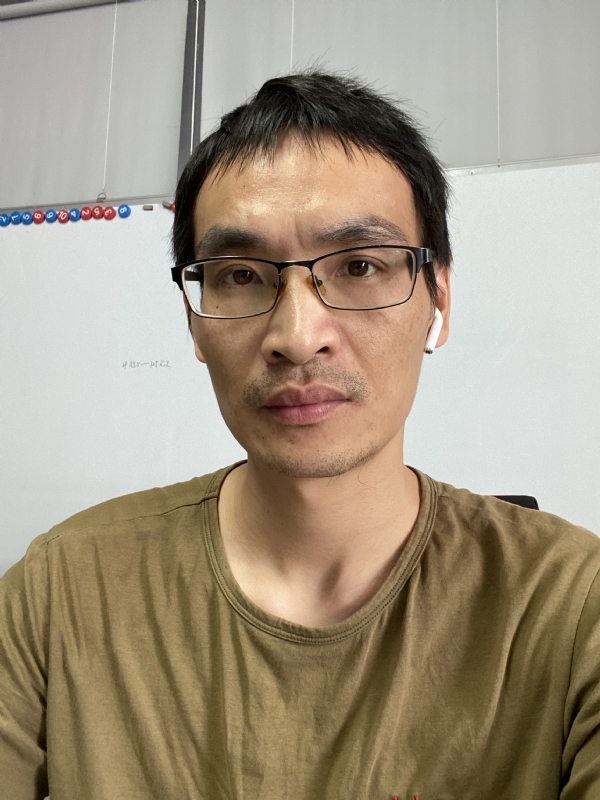 孤独的根号三的第一张照片--苏州相亲服务中心