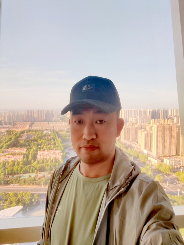 勇攀高峰的第一张照片--苏州相亲服务中心
