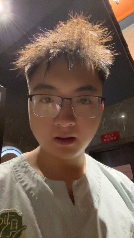 成熟稳重的男士的第一张照片--苏州相亲服务中心