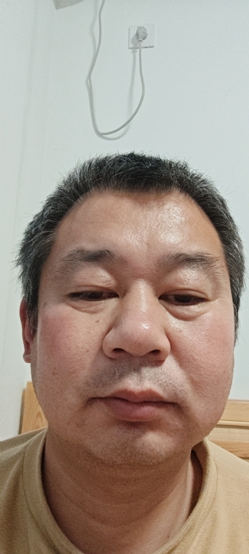 龙万的第一张照片--苏州相亲服务中心