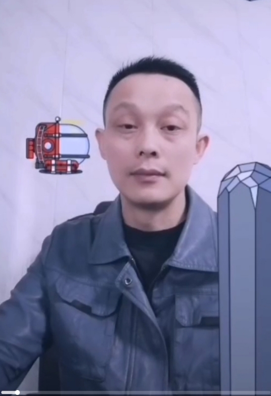 易进的第三张照片--苏州相亲服务中心