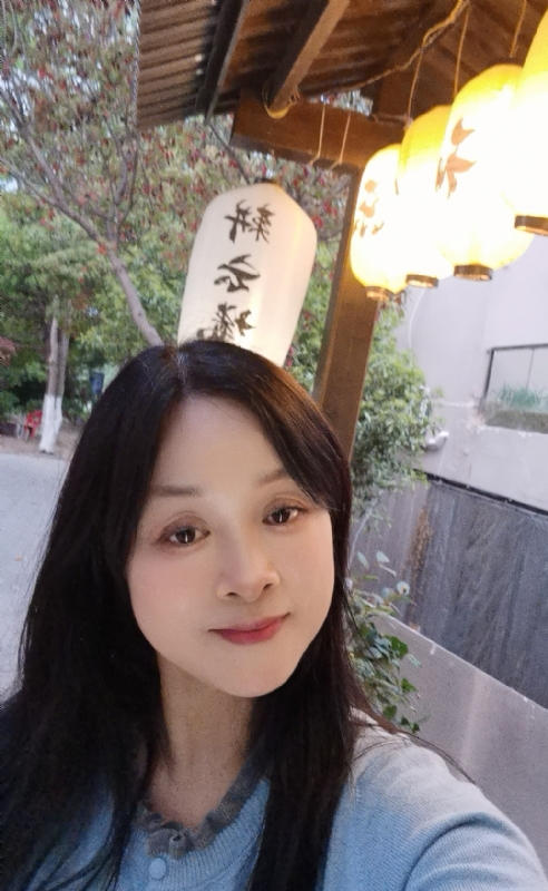 伊伊的第一张照片--苏州相亲服务中心
