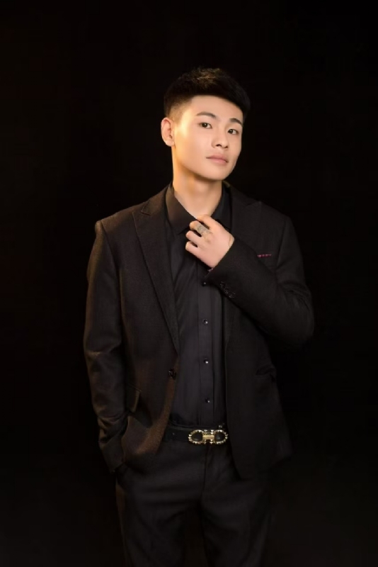 刘小船的第一张照片--苏州相亲服务中心