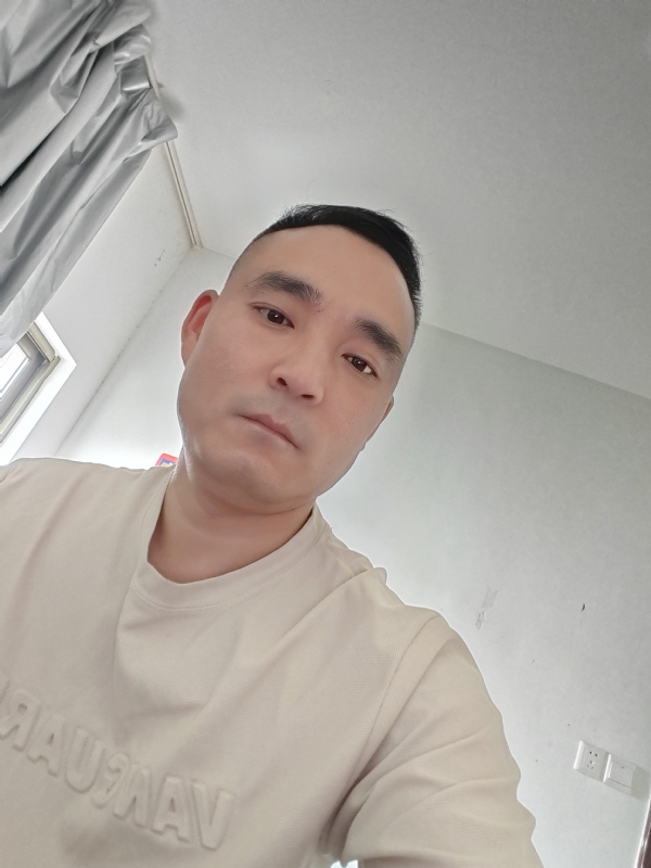 小锋的第一张照片--苏州相亲服务中心
