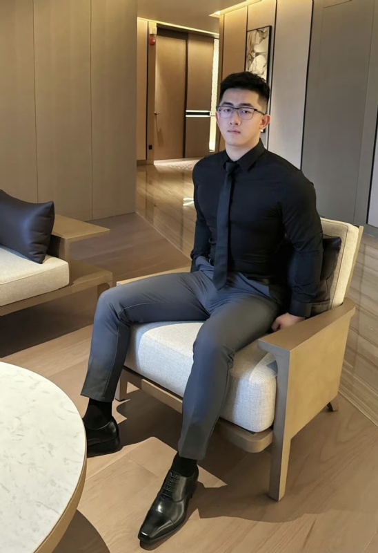李寒外改英文可家的第一张照片--苏州相亲服务中心