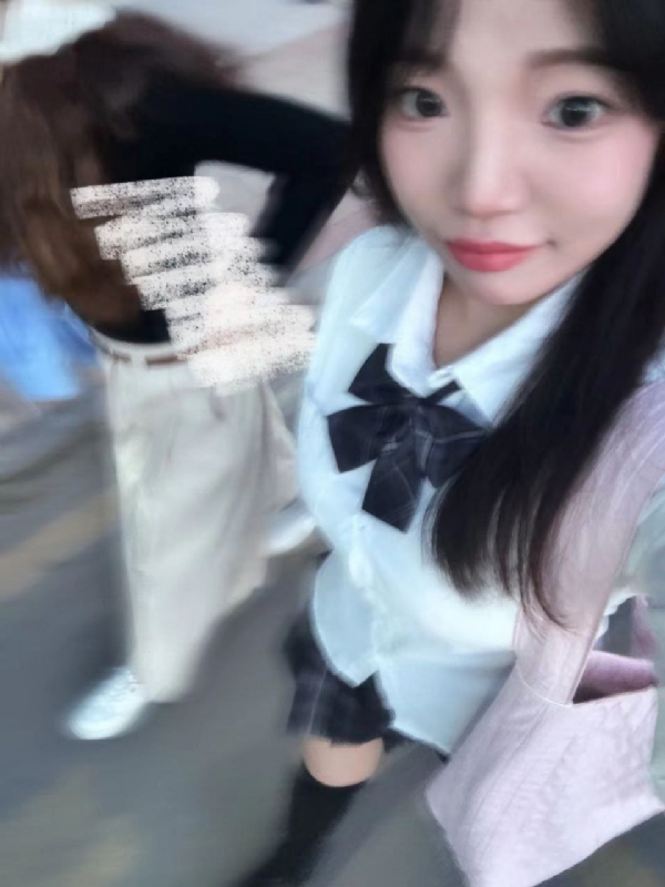 台灣小姐伊洛的第一张照片--苏州相亲服务中心