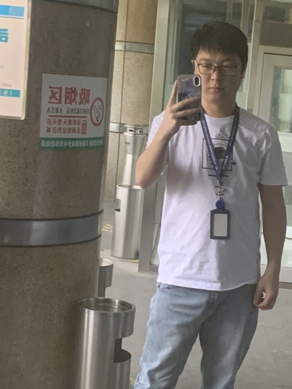 潜伏的第一张照片--苏州相亲服务中心