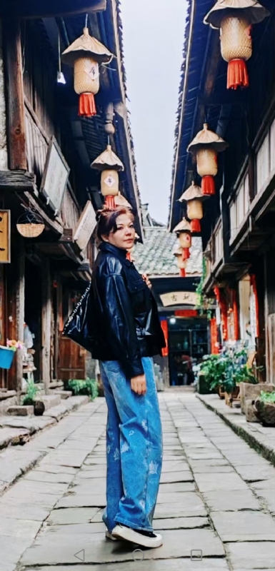 宛霞的第五张照片--苏州相亲服务中心