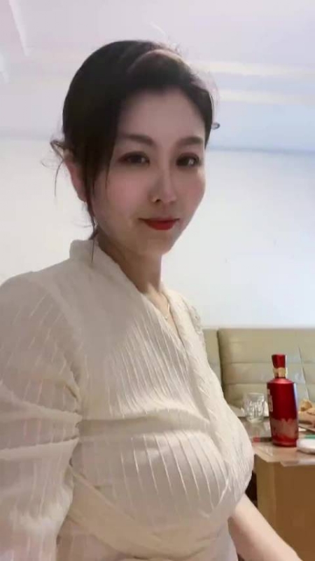 钕钕的第一张照片--苏州相亲服务中心