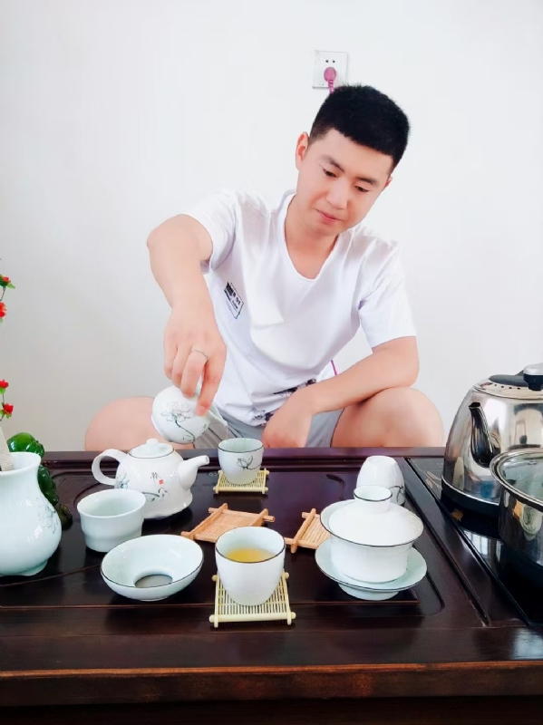 日月的第二张照片--苏州相亲服务中心