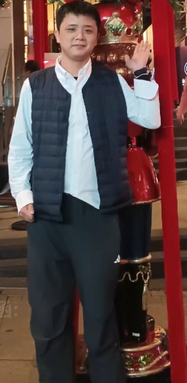 龙的陪伴的第一张照片--苏州相亲服务中心