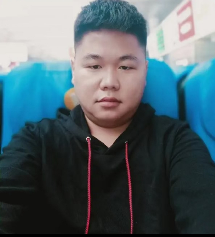 黄斌的第二张照片--苏州相亲服务中心