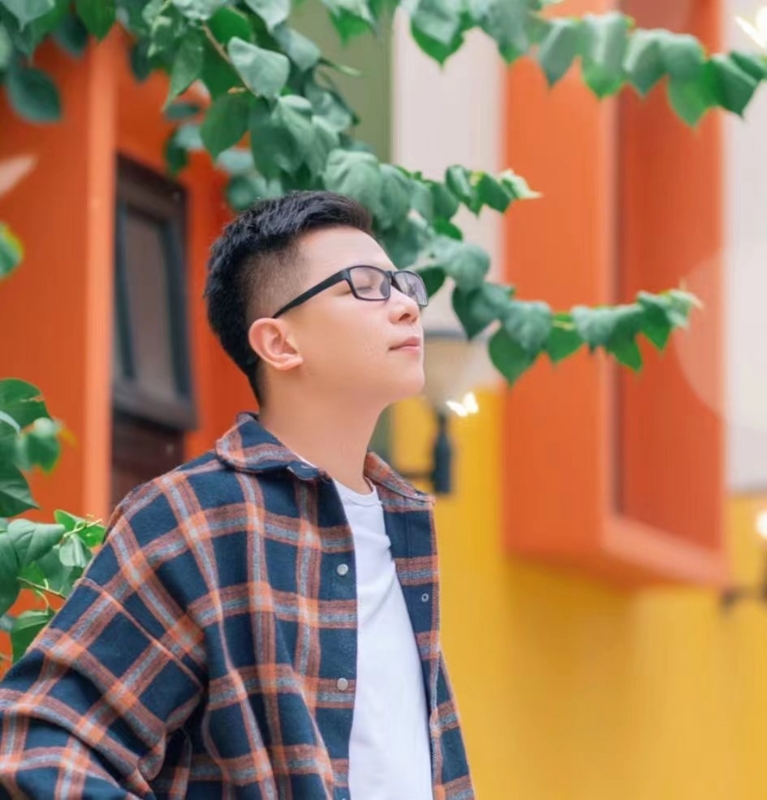 版本之子的第一张照片--苏州相亲服务中心